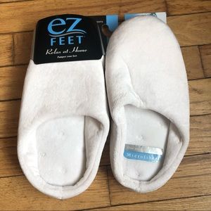 NWT EZ Feet / Dearfoams Slippers